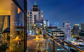 Bandara Suites Silom